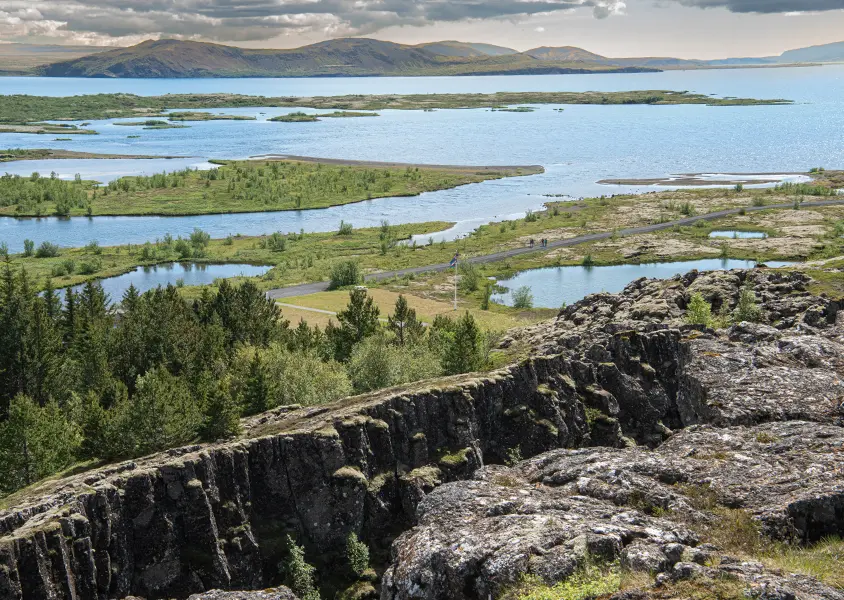 Flot udsigt ud over Þingvellir national park