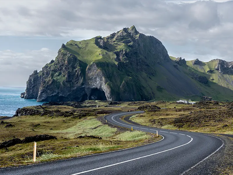 Snoet vej fører til Vestmannaeyjar