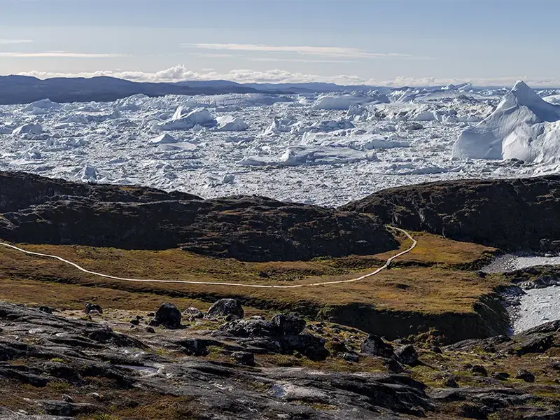 Udsigt ud over ilulissat fjord i Grønland