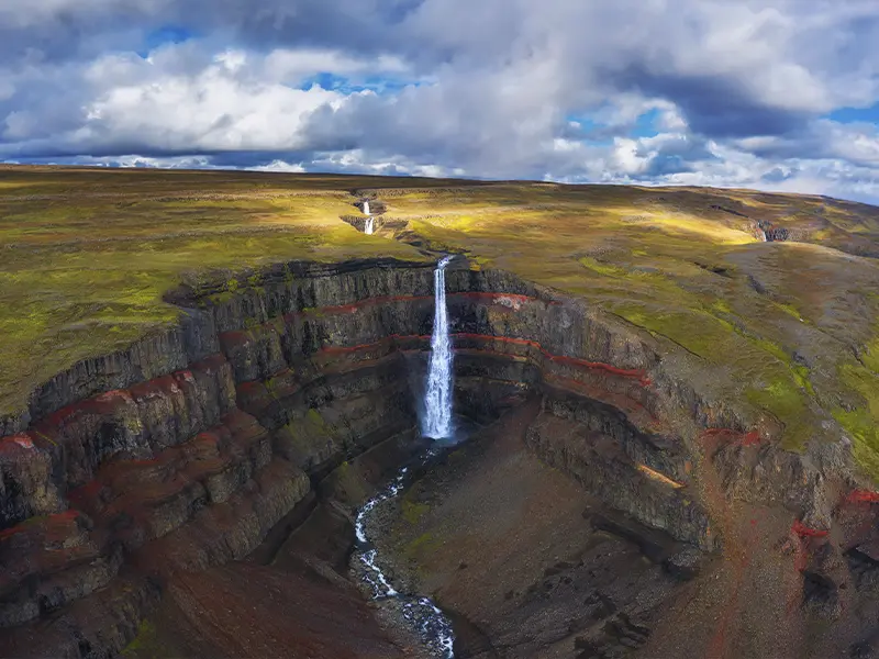 Hengifoss vandfaldet set fra luften